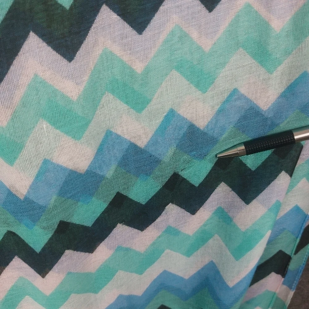 RUE21 WOMENS Y2K TEAL BLUE WHITE BLACK SHEER CHEVRON FRINGE SCARF  34×68